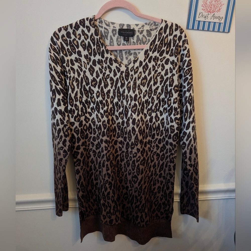 Investments Ombre Leopard Print V-neck Sweater Size Medium